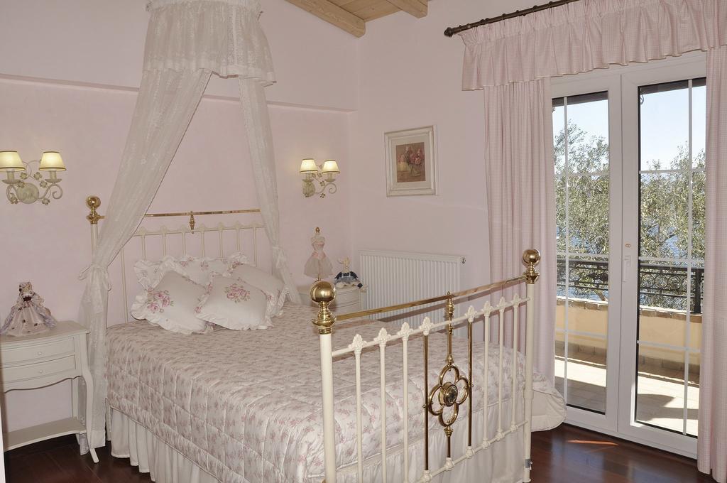 Villa Romantica Perama  Habitación foto