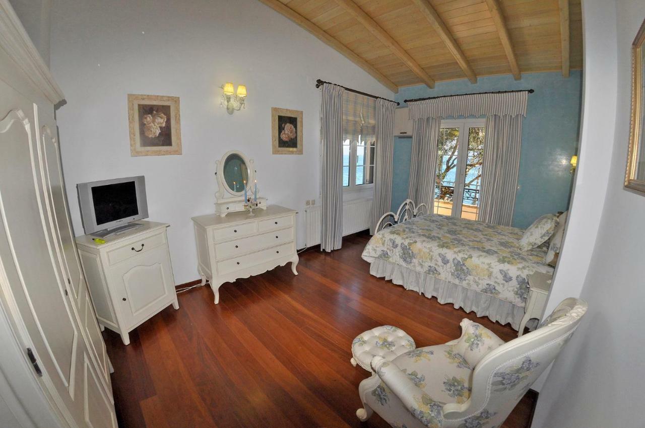 Villa Romantica Perama  Exterior foto